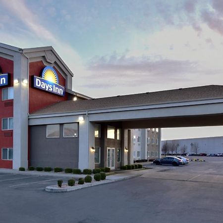 Days Inn By Wyndham Springville Exterior photo